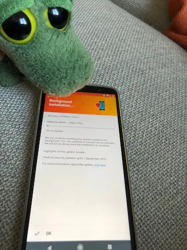 Pal navigating the update progress dialogs.